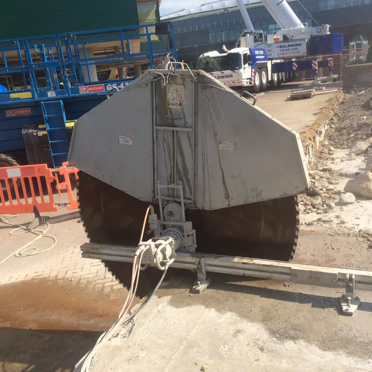 Slab sawing Dubai